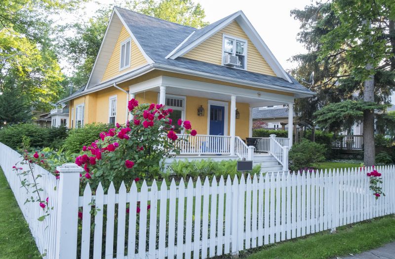 Traditional Wooden Picket Fence